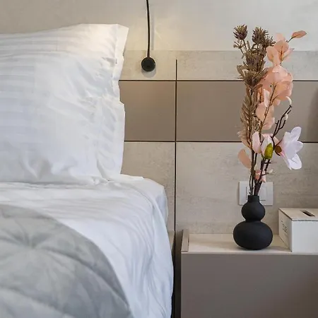 Olympic Boutique Hotell 4*