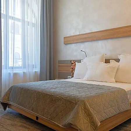 Olympic Boutique 4*